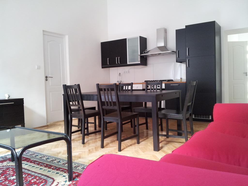 Anna 2 Bedrooms 2 Bathrooms 6 Bikes ブダペスト 部屋 写真